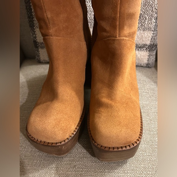 ASOS Design CeCe Suede Platform Boots in Tan - Picture 5 of 11